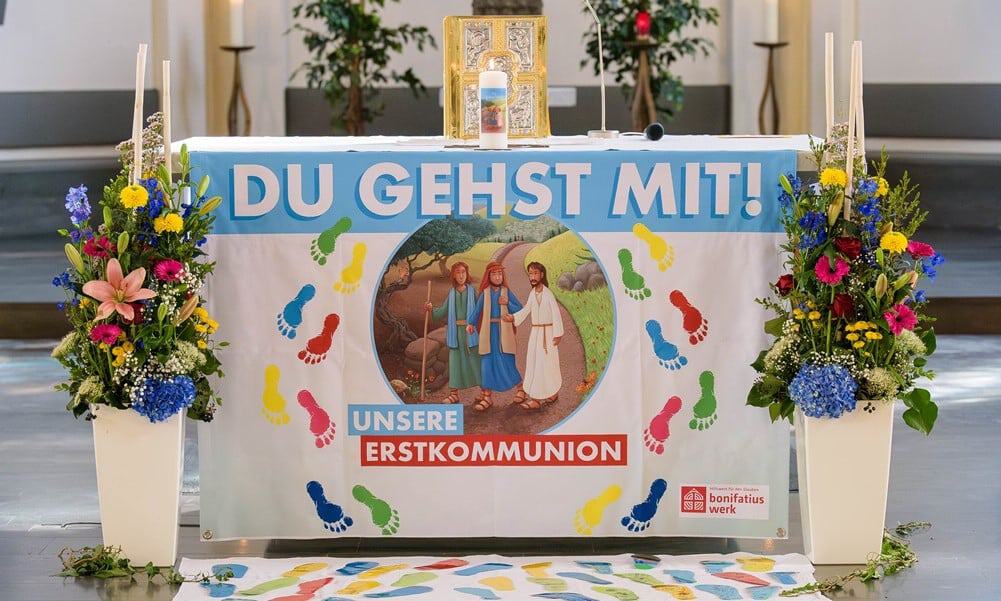 Mehr über den Artikel erfahren Kommunionkinder aus der Pfarrei St. Peter helfen