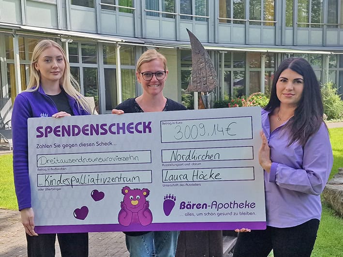 Spendenübergabe_Bärenapotheke_05_2025